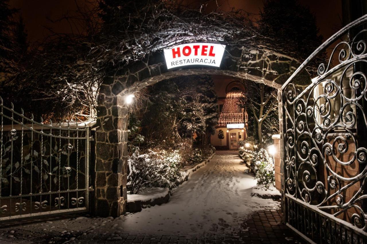 Hotel Nad Pisa Pisz Extérieur photo
