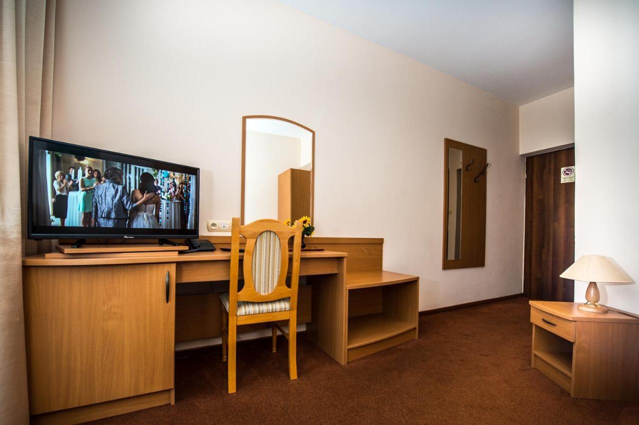 Hotel Nad Pisa Pisz Extérieur photo